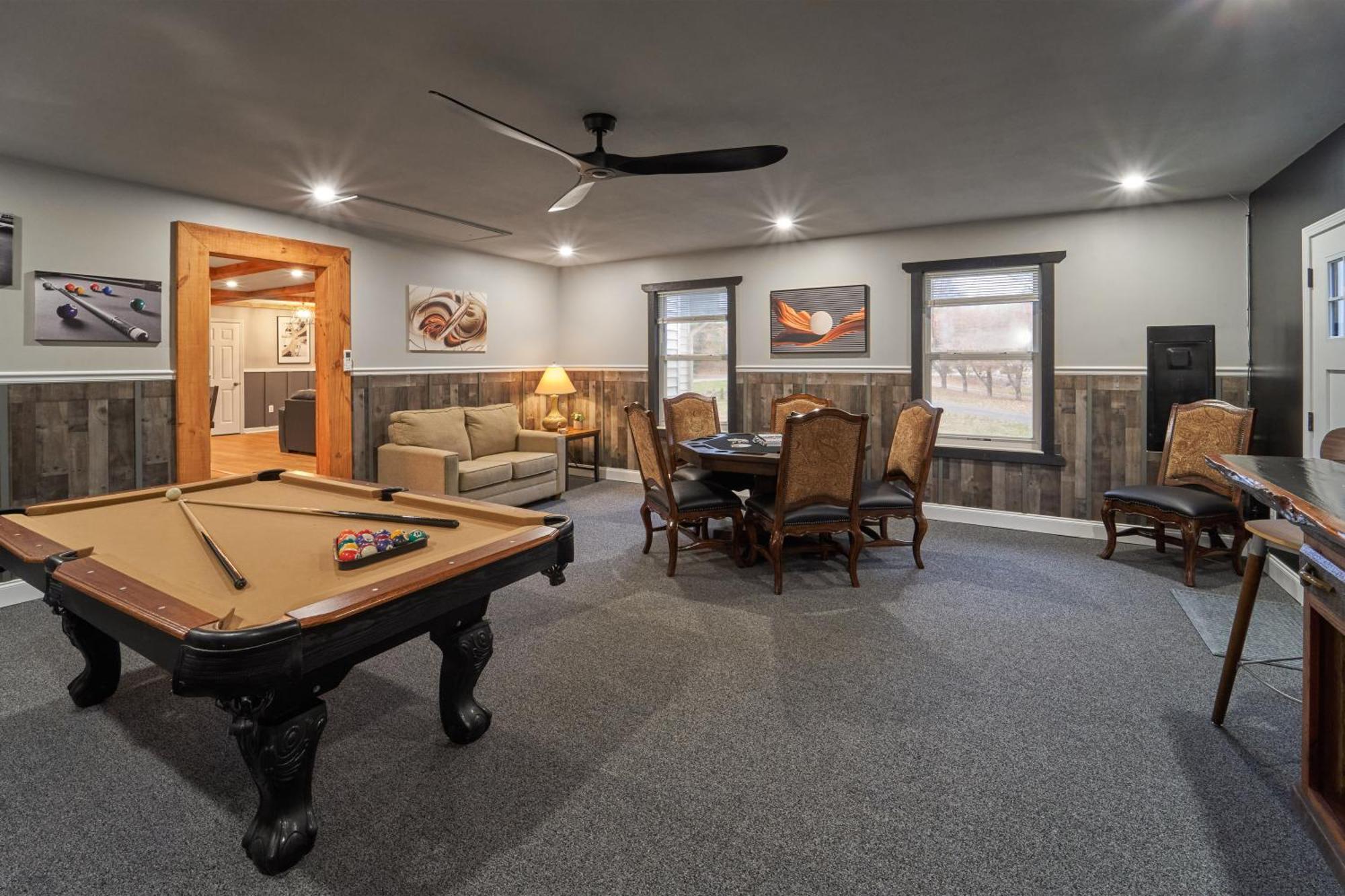 Entertainment Galore! Luxurious Property, Spectacular & Peaceful Setting, Great Location, Close To Major Attractions!! Pigeon Forge Eksteriør billede